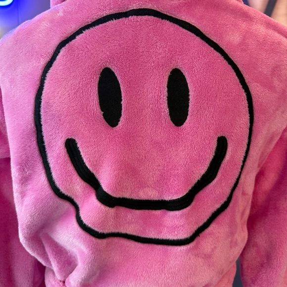 Victoria’s Secret Pink Smiley Face Plush Pink Robe Size XS/S - Picture 4 of 10